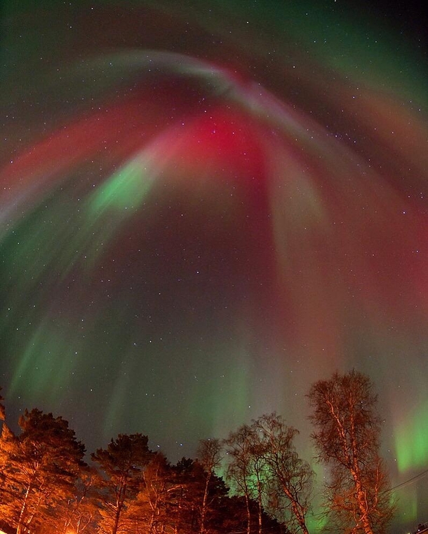 One of the best auroras Ive seen looks like a red giant