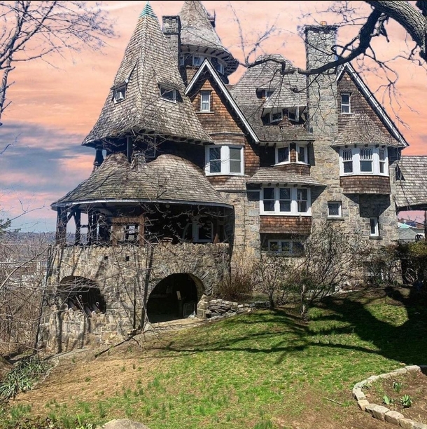 Overcliff Castel built in  in Yonkers New York
