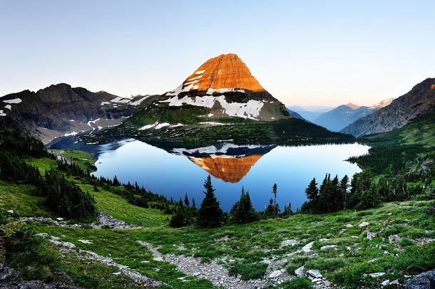 Panoramic of the Hidden Lake in Glacier National Park Photo by Chung Hu 