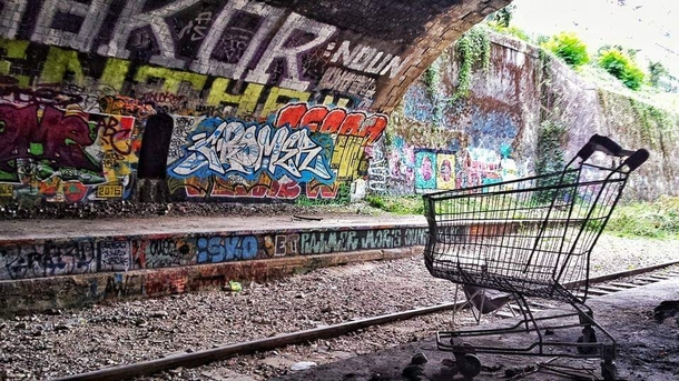 Petite Ceinture abandoned railway Paris
