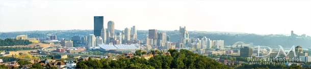 Pittsburgh - The City Beside The Mountain Wall 