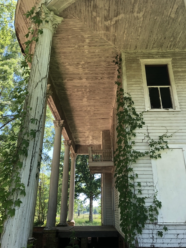 Plantation Home in Morgan County Ga Abandoned long ago