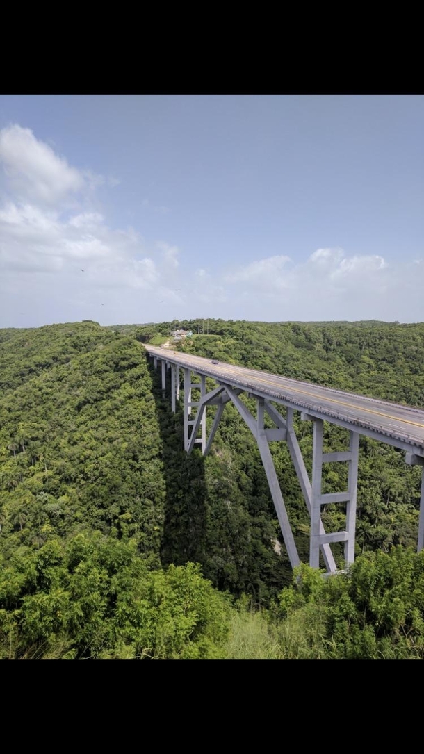 Puente de Bacunayagua Cuba