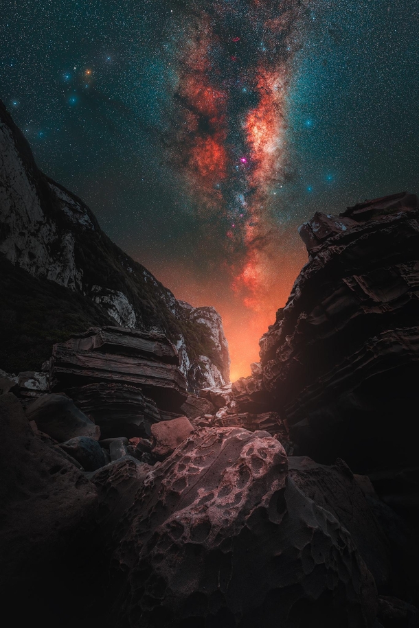 Purakanui Bay Rock amp Milky Way in The Catlins New Zealand 