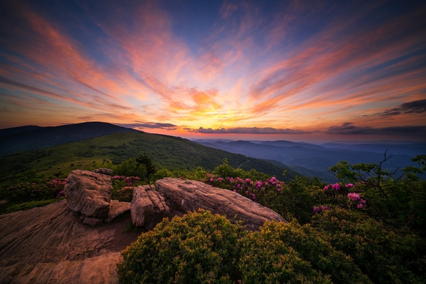 Radiating Sunset at Mitchell North Carolina By Travis Rhoads 