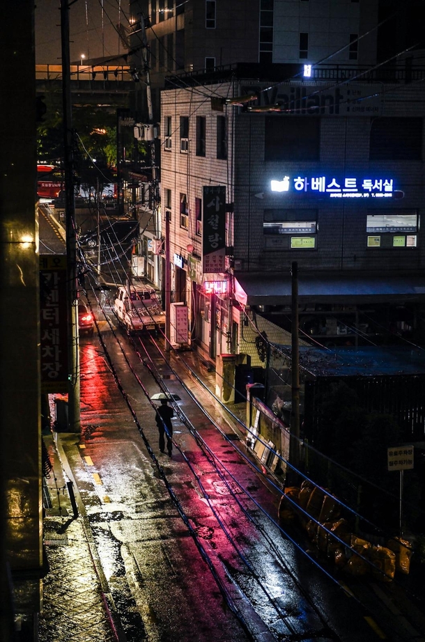 Rainy Nights in Seoul