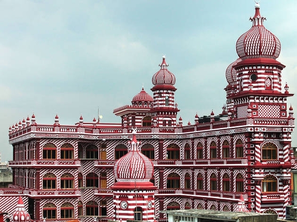 Red mosque Sri Lanka