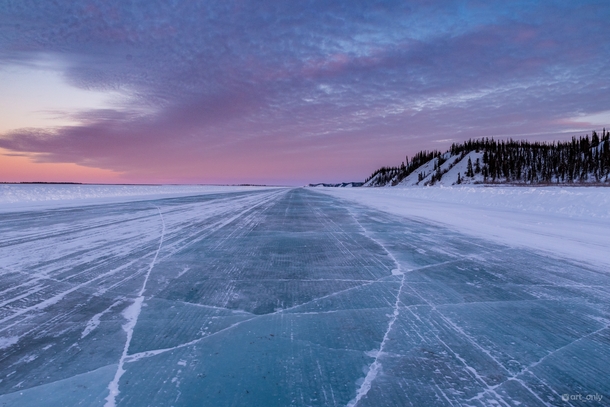 Roads are not allowed on rEarthPorn but this road is a frozen river in the Canadian Arctic so I hope its ok 