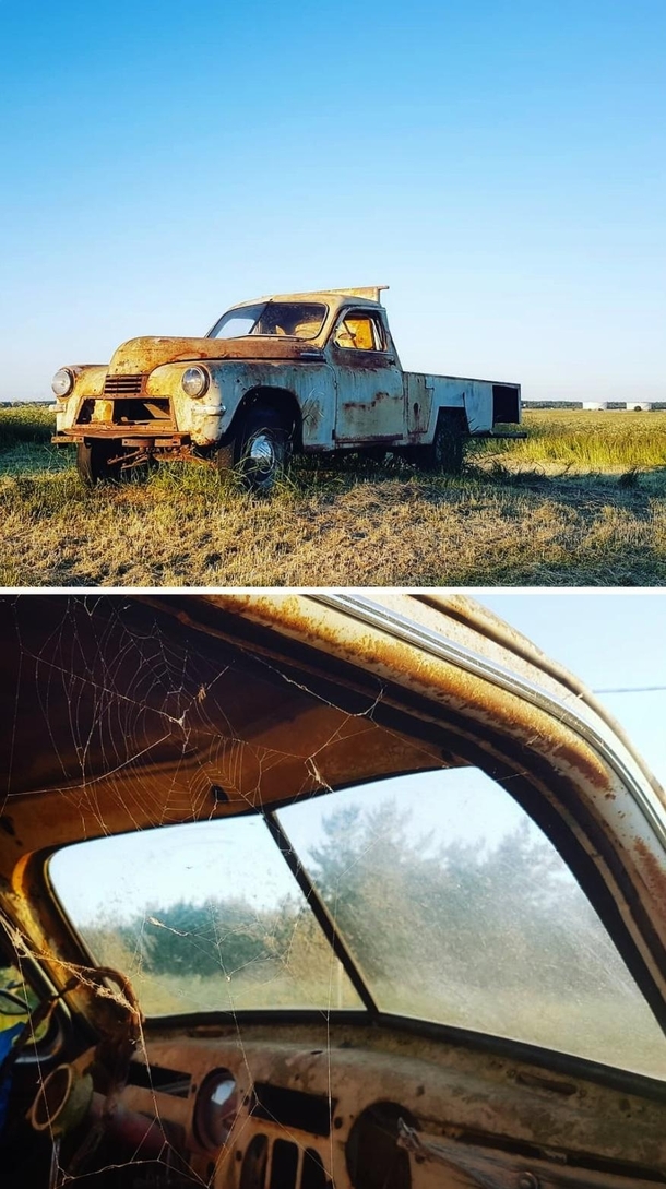 Rusty old truck ventoji Lithuania