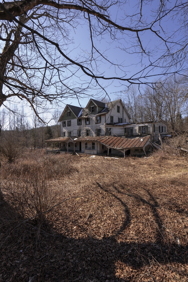 s abandoned house