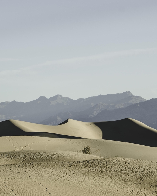 Sand Dunes Death Valley - CA USA  Igankit_biradar 