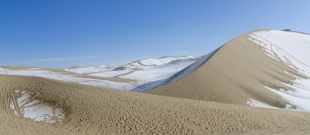 Sandy sand dunes in Dunhuang China 