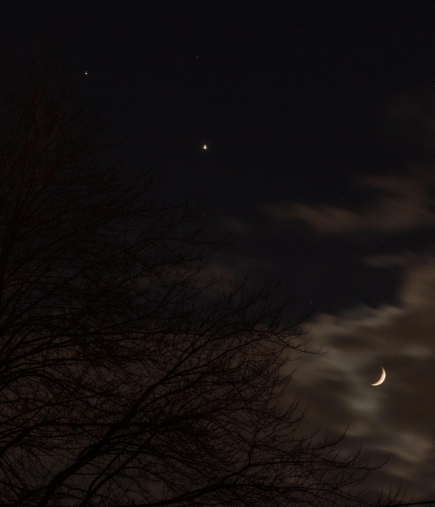 Saturn Jupiter Moon my view last night in the backyard southern Ontario ish