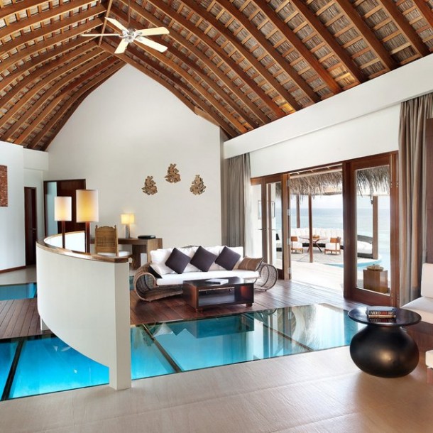 See-through floors at the W Retreat and Spa Maldives - Photorator