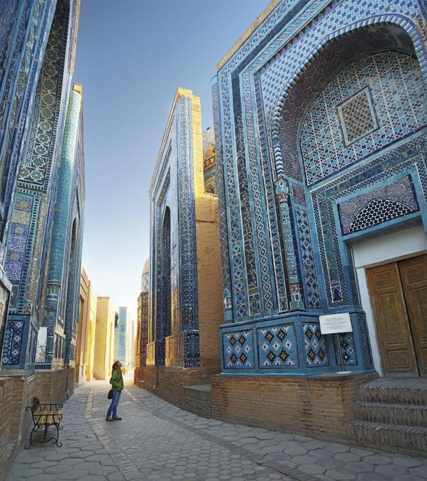 Shah-i-Zinda necropolis in Samarkand Uzbekistan 
