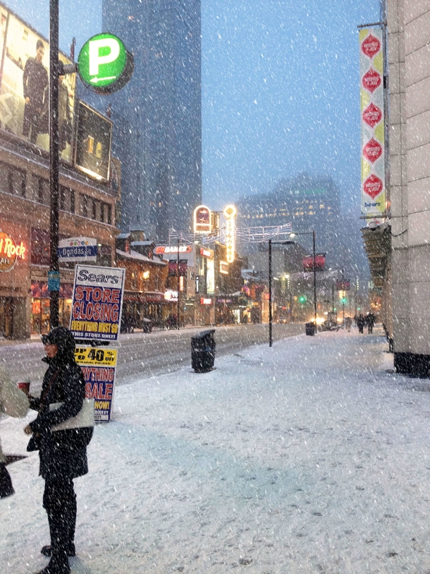 Snow in Yonge amp Dunas Square Toronto  