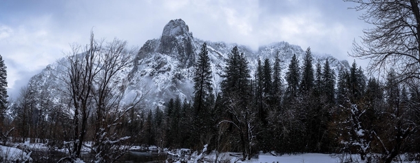 Snow-packed Yosemite 