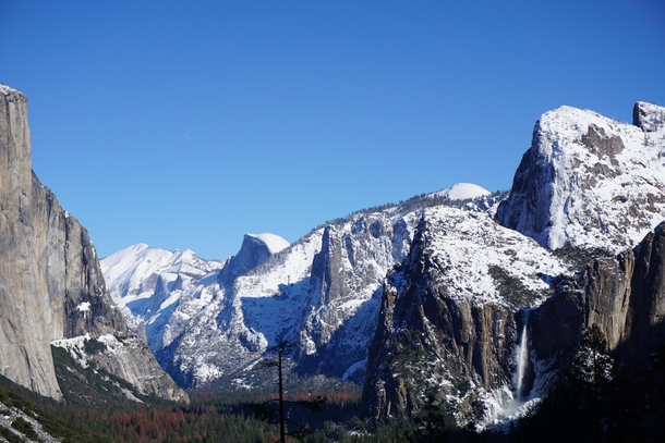 Snowy Yosemite National Park 