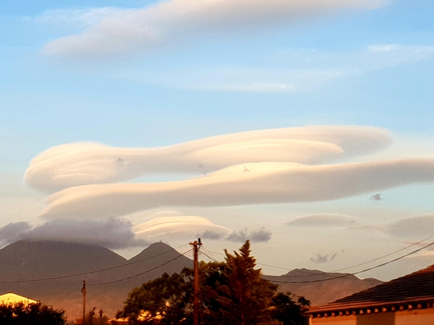 Some lenticular clouds