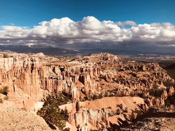 Storms brewing  Bryce Canyon  x 