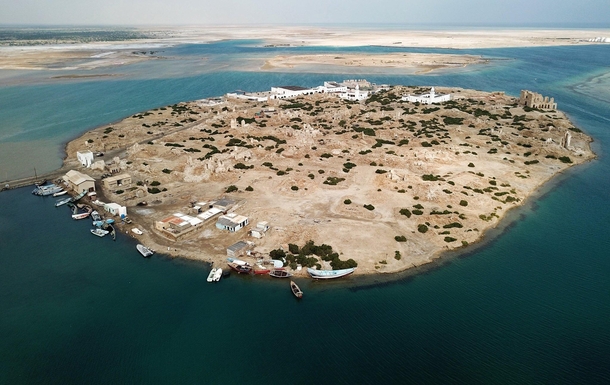 Suakin Island Red Sea Sudan by Mavic drone Suakin was a busy trade and Hajj port in medieval and Victorian times General Kitchener was under siege here It was abandoned when Port Sudan came into prominence following war with EgyptBritain Strangely the bui
