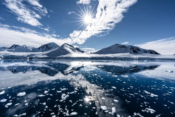 Sun flares in the Antarctic 