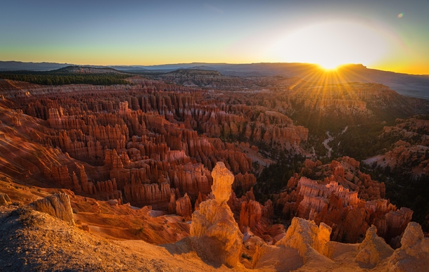 Sunrise at Inspiration Point is an incredible experience Bryce Canyon National Park 