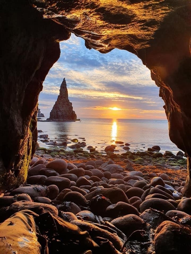 Sunrise at the stacks x Caithness Duncansby Stacks 