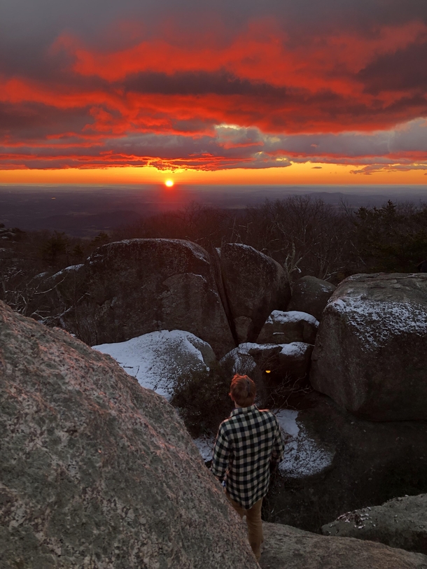 Sunrise atop old rag mountain in VA USA