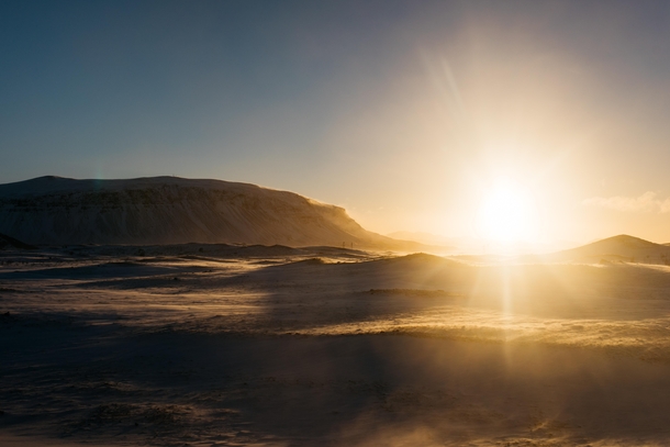 Sunrise in jrsrdalsvegur Iceland 