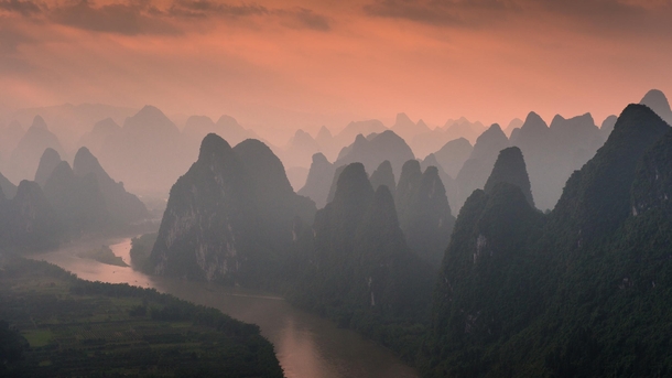 Sunrise On The Li River China Photo By Arnold Moolenaar - Photorator