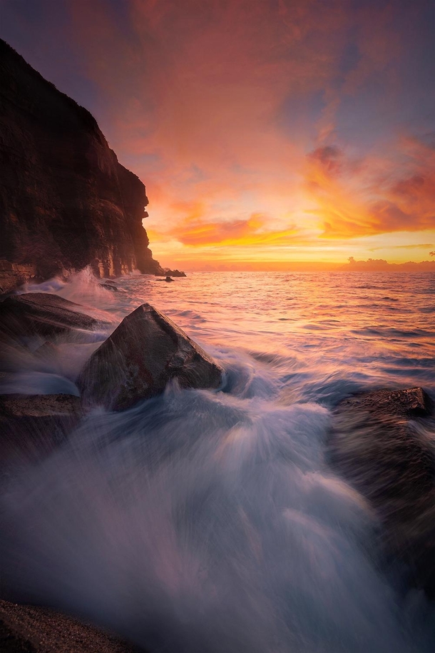 Sunrise under some cliffs on the East Coast of Australia OC x dalegphoto