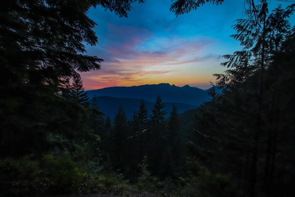 Sunset along the Eagle Ridge trail in Port Moody British Columbia Had to stay a little bit past when they close the gates to the Buntzen Lake park but I just cant resist a good sunset x 