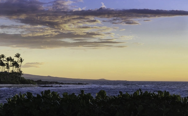 Sunset at Kailua-Kona Hawaii  x