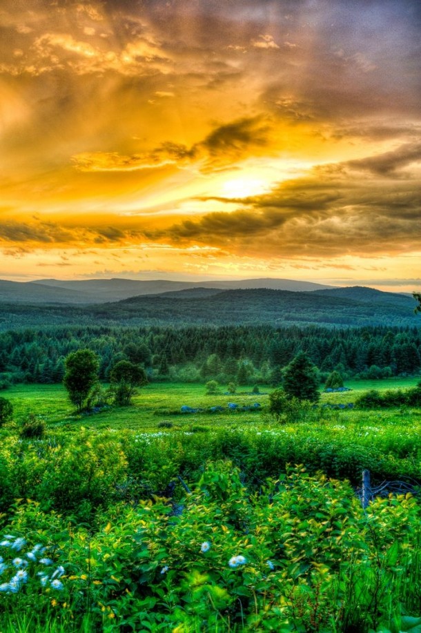 Sunset mountains StMagloire Quebec Canada Photorator