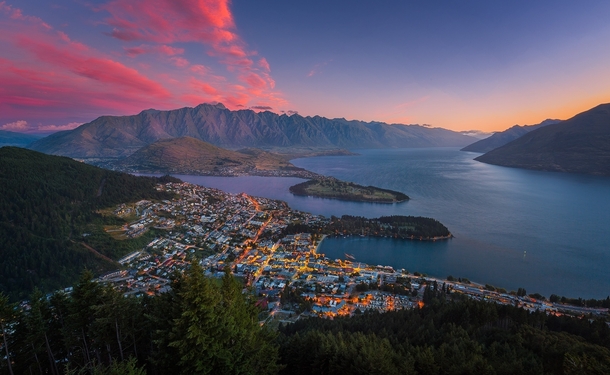 Sunset over Queenstown New Zealand  xpost from rNZPhotos