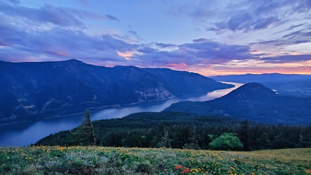 Sunset over the Columbia River Gorge Washigton State 