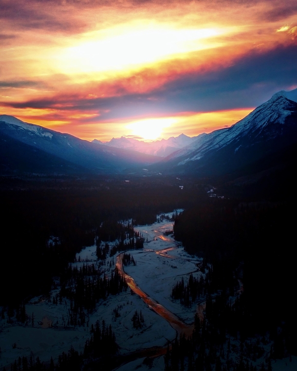 Sunsets from Mount Robson Provincial Park BC Canada  x
