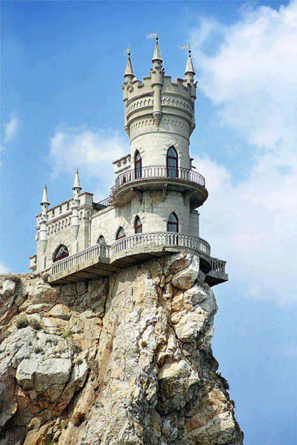 Swallows Nest Castle Crimea Ukraine xPost from rpics