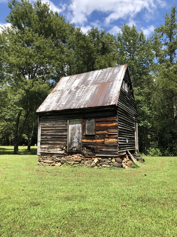th century cabin in Virginia