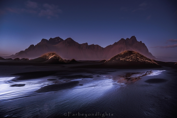 That last light from the sunset left a streak of silver - Vestrahorn Iceland  farbeyondlights
