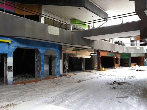 The abandoned Hawthorne Plaza Mall in Los Angeles Since its closure in  its been used in several films including Gone Girl Evolution Minority Report The Fast and The Furious Tokyo Drift and The Green Hornet