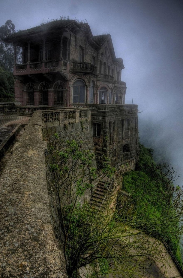 The abandoned Salto Hotel Colombia