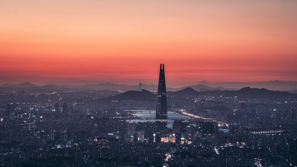 The beautiful view of Seoul during sunset 