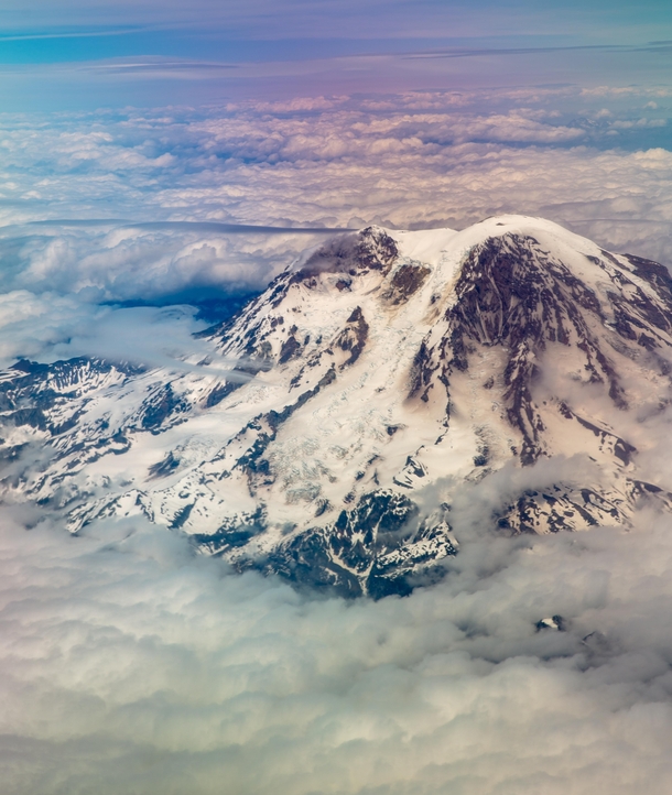The best view you can have when flying outof Seattle Mt Rainier in all her glory  OC IG UofAlec