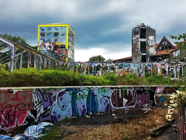 The Blub - an abandoned water park in Berlin 