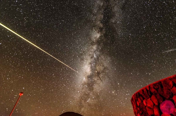 The Brightest Longest Most Badass Shooting Star Seen From Mauna Kea - 