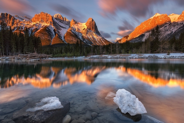 The Canadian Rockies near Canmore  photo by Edwin Martinez
