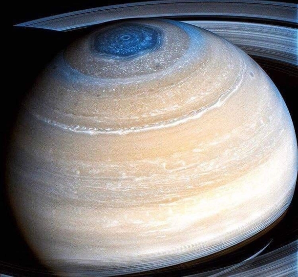 The clearest image ever taken from saturn