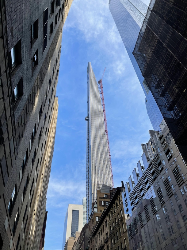 The crane at the Steinway Tower New York